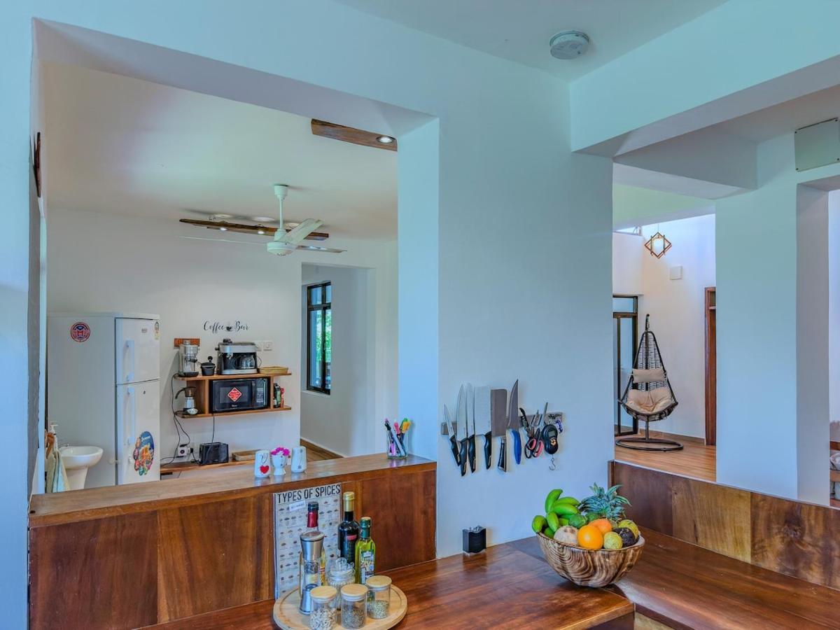 Private Backdoor Villa With Big Swimming Pool And Services Of Chef Included Diani Beach Extérieur photo